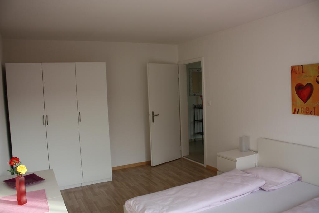 Apartamento Swiss Star Oerlikon Station - Self Check-In Zúrich Exterior foto