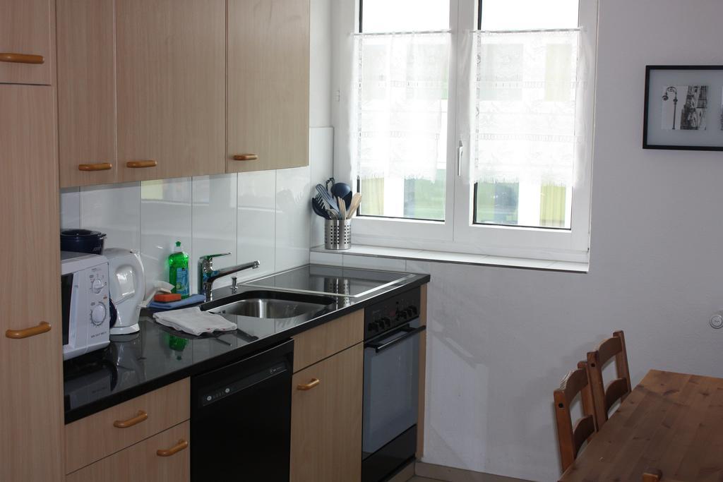 Apartamento Swiss Star Oerlikon Station - Self Check-In Zúrich Exterior foto